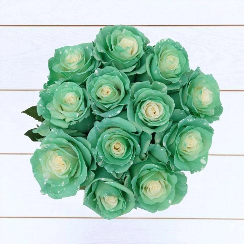 Букет из 12 необычных зеленых роз