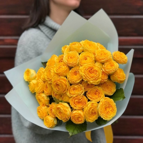 Букет из 51 желтой пионовидной розы
